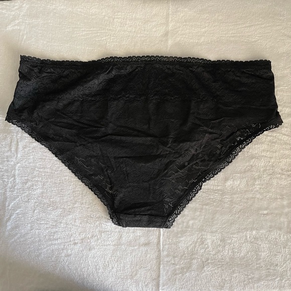 Torrid Rich Black 4-Way-Stretch Lace Mid Rise Hipster Panty, 2X NWT - Picture 2 of 4